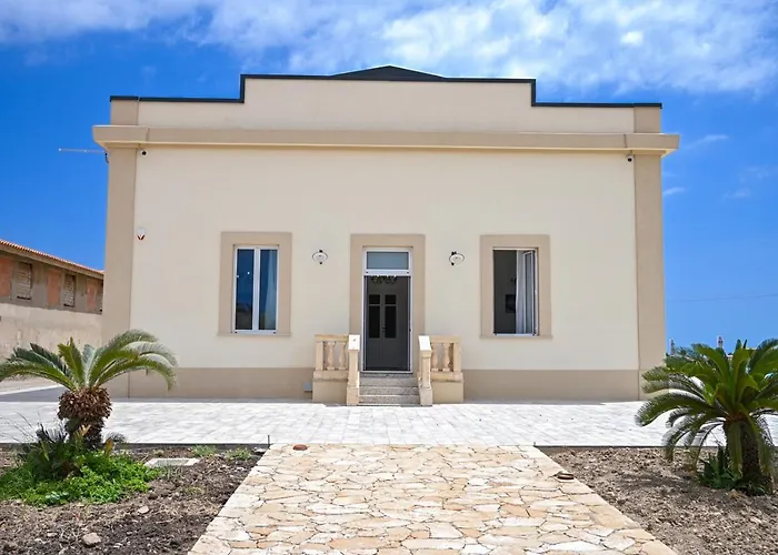 Dimora Savarino Suites With Pool
