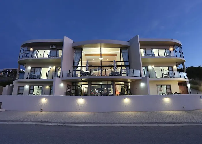 Bar-T-Nique Guest House