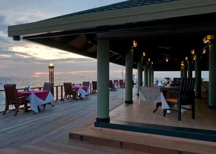 Villa Nautica Paradise Island Resort