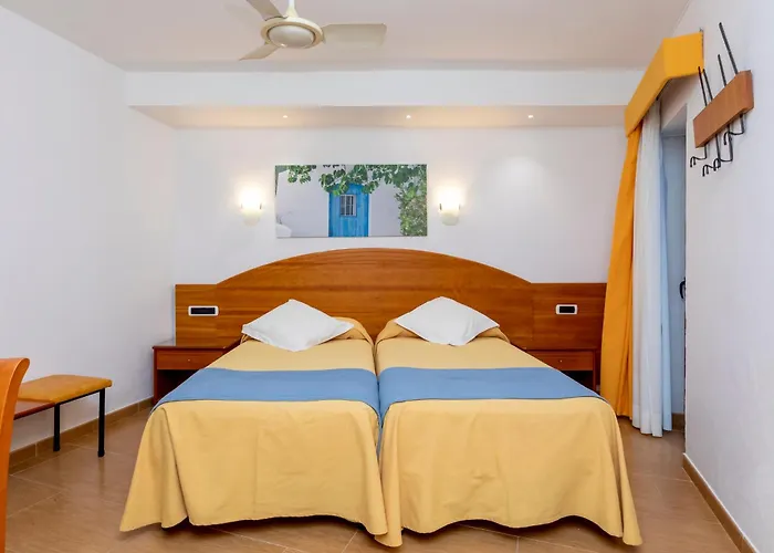 Hostal Manolita San Antonio Abad