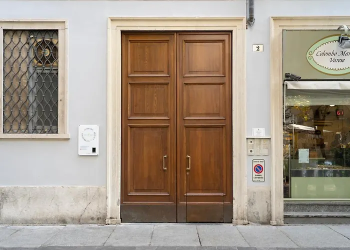 Varese Suites