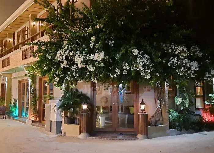 Maladiwa Beach & Spa Maafushi