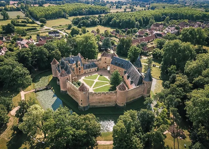 SAS du Chateau d'Ainay le Vieil