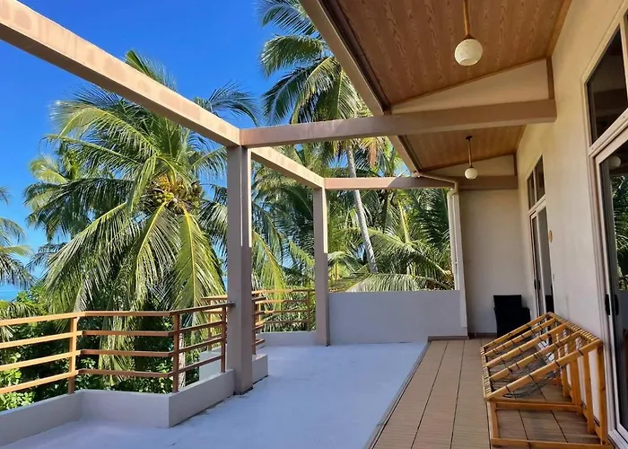 Finolhu Beach Guest House Felidhoo