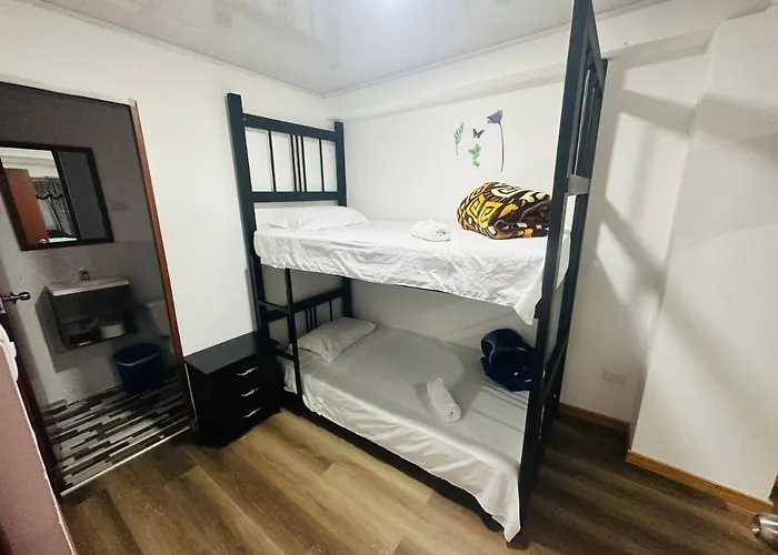 Hotel Aaron Filandia