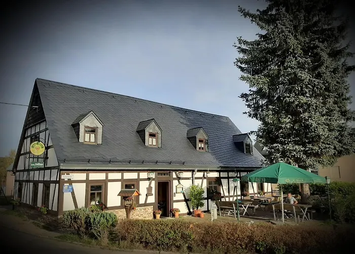 Wirtschaft& Zum Huthaus