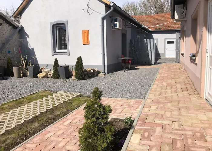 Három Tarka Macska Apartmanok Sárospatak