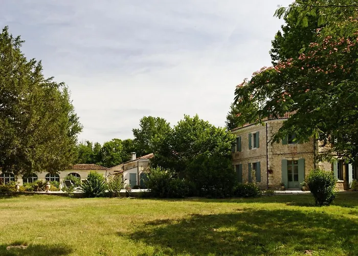 Chateau De L'Isle - Chambres D'Hotes Castelnau-de-Médoc