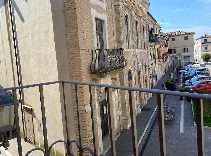 Affittacamere Le Grotte - Soggiorni Le Grotte Camerano