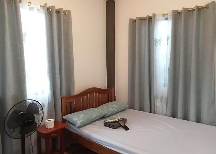 Dos Casa Guest House Puerto Princesa