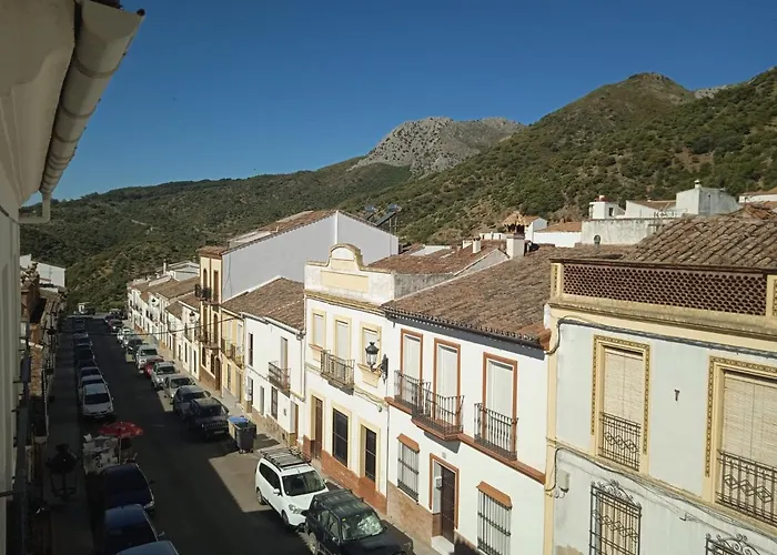 Pension La Sierra Cortes de la Frontera