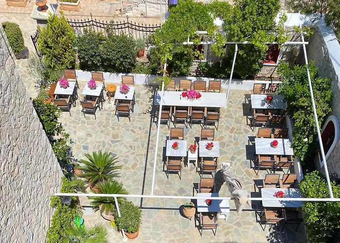 Mistral Hotel