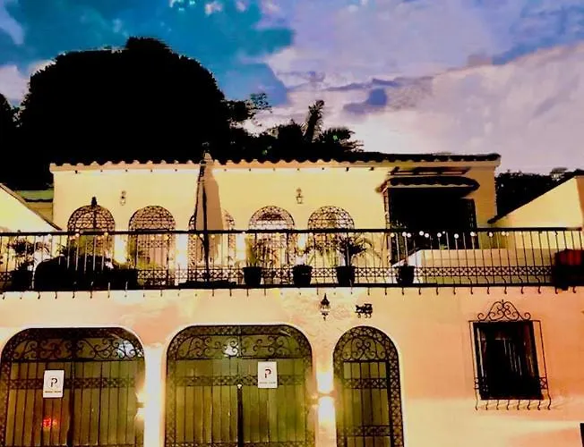 Ambar Hostel