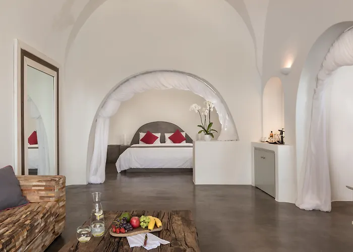 Andronis Luxury Suites