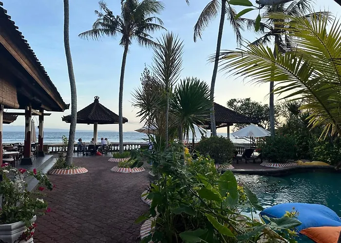 Pondok Bambu Resort - 5 Stars Padi Dive Centre Candidasa