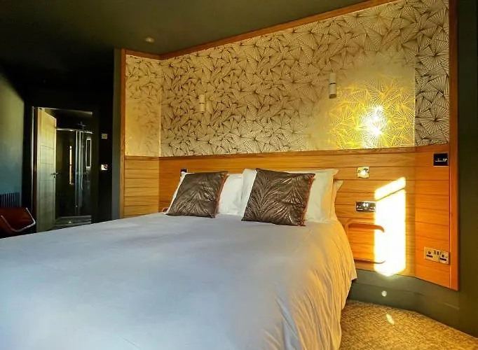 Lough Rooms At The Artisan