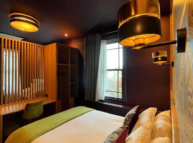 Lough Rooms At The Artisan