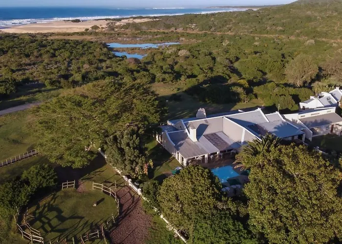 Oyster Bay Lodge