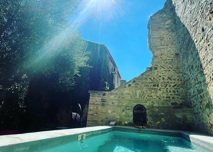 La Vieille Demeure