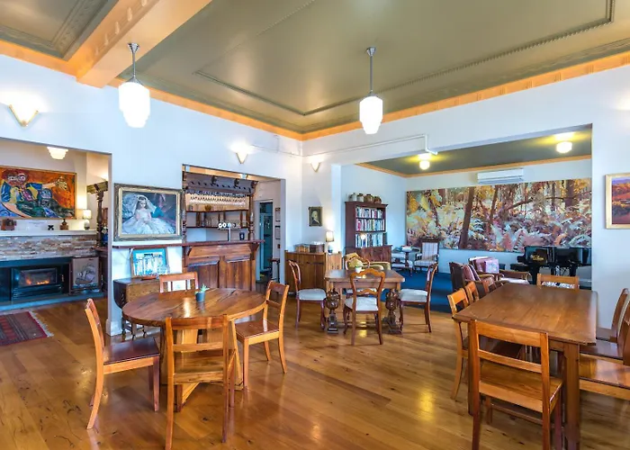 Northern Arts Hotel