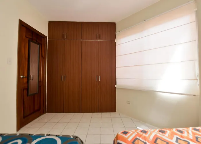Hostal Judy Suites Salinas 