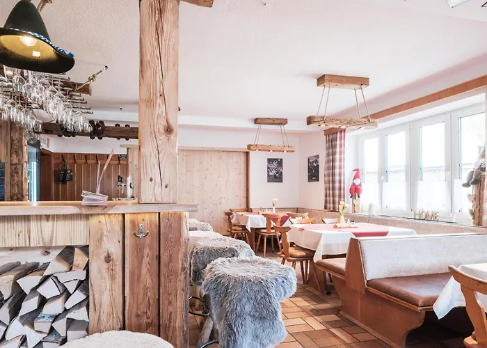 Hotel Xeis NeSt Admont