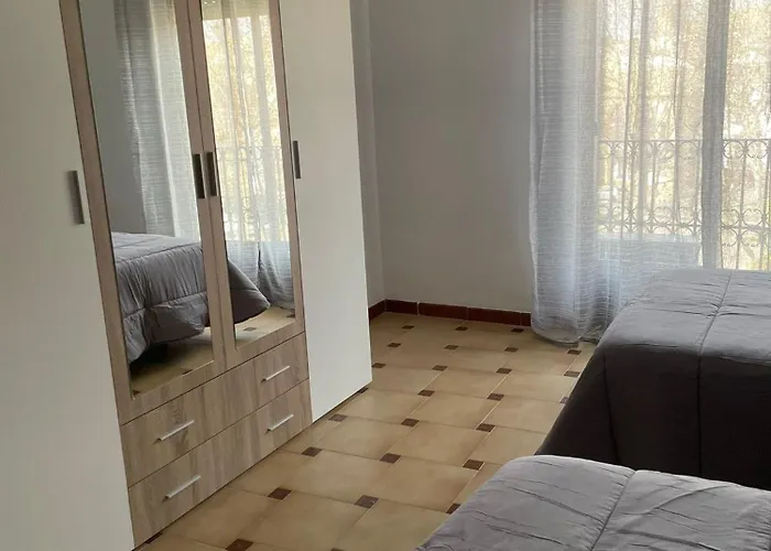 Apartamentos Leonor Baeza