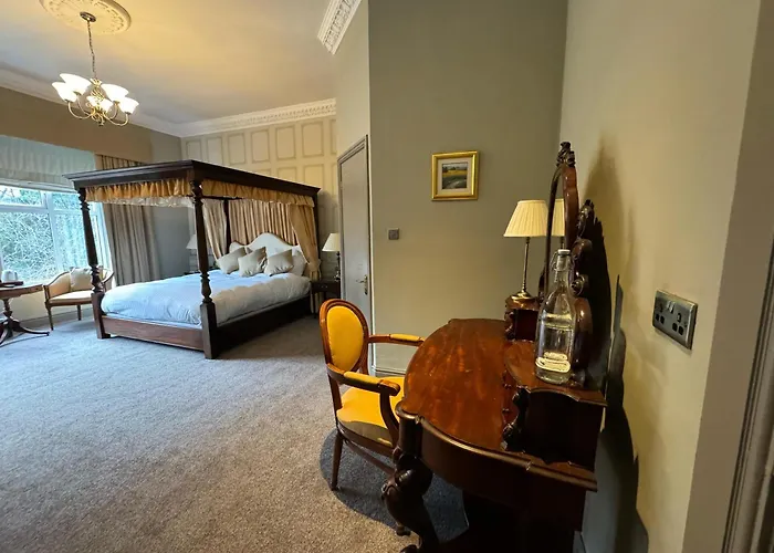 Tre-Ysgawen Hall & Spa