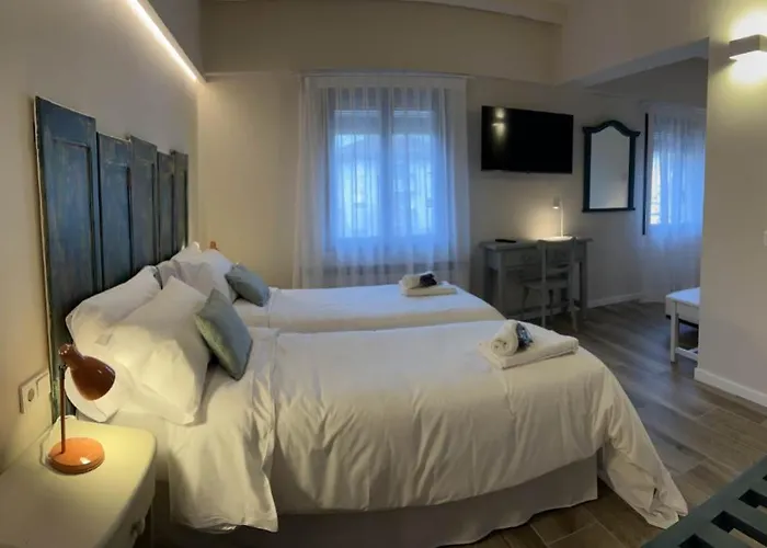 Hostal Cal Pericas La Pobla de Lillet