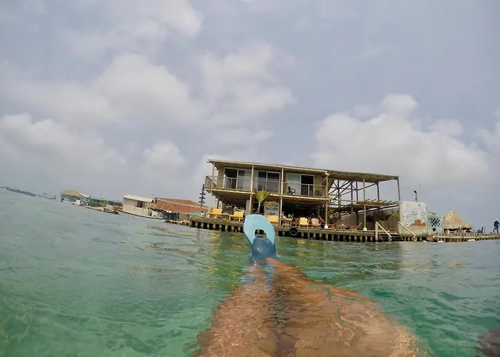 Hostel Santa Cruz del Islote