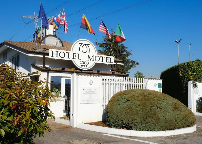 Hotel Motel 2000