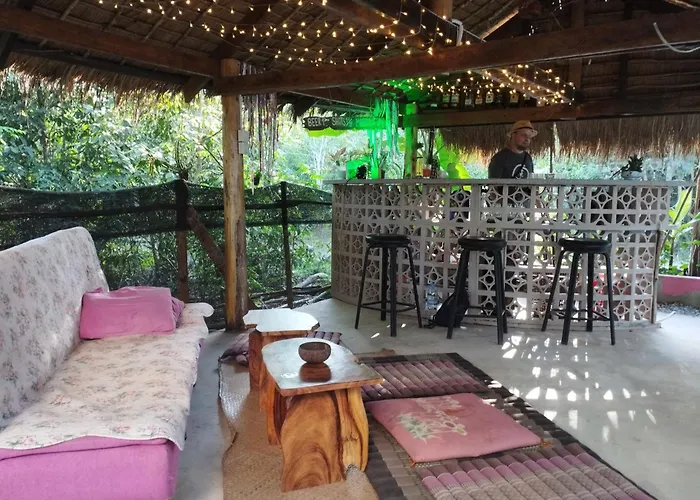 The Cocoon Hotel Phumi Chrouy Svay