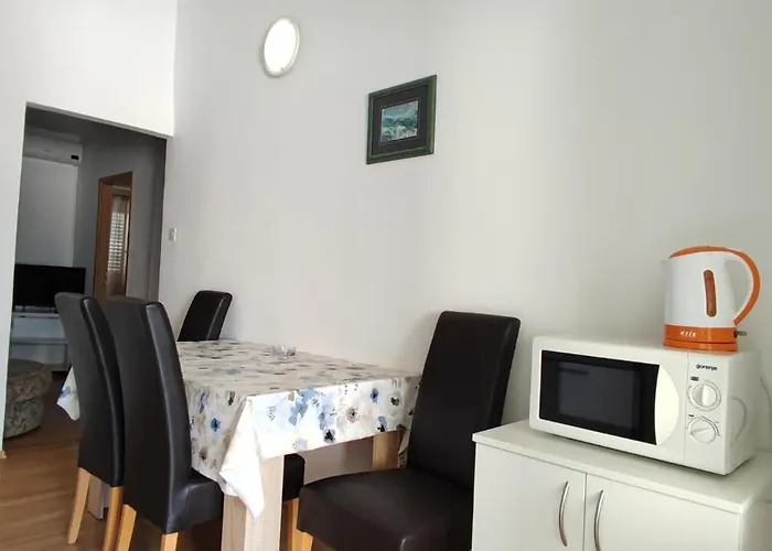 Apartments Bresina Povljana