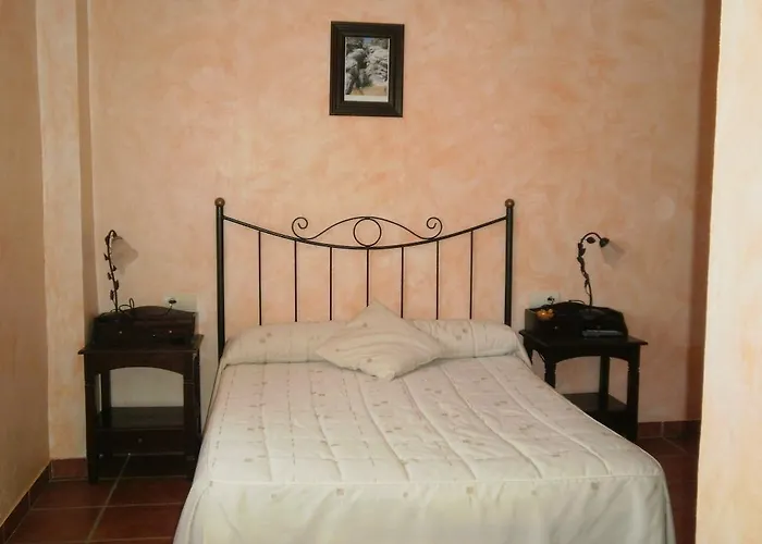 Hostal El Olmo Camarena de la Sierra