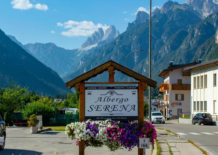 Hotel Serena - Tre Cime Views