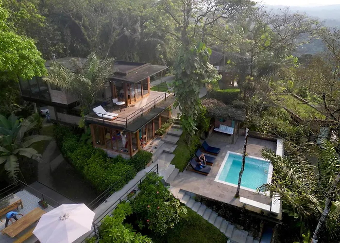 Hotel Cerro Lobo Entrada