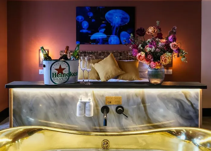 Craig Walk Suite
