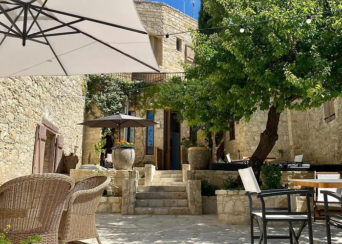 Apokryfo Traditional Guesthouse