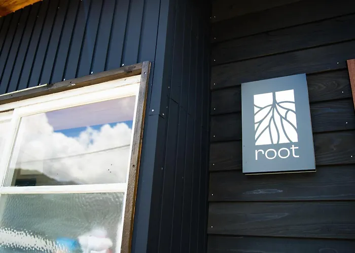 Root Hakone Bar & Guesthouse