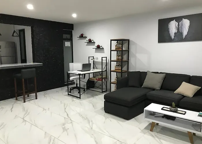 Hotel Nueva Luna