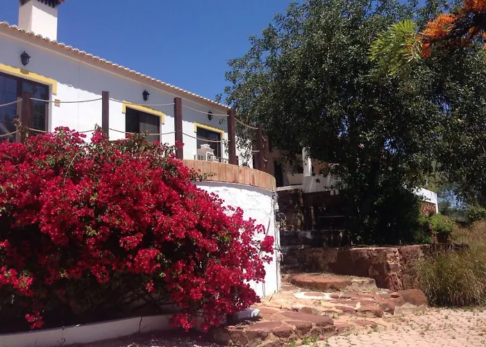 Vale Fuzeiros Nature Guest House