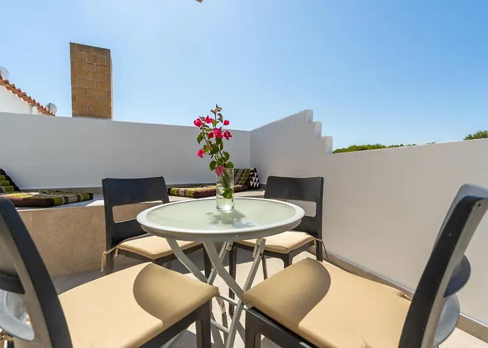 Hostal Restaurante Pou Des Lleo Sant Carles de Peralta