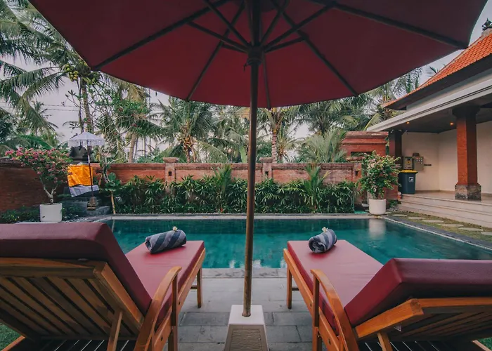 Cucukan Beach Guest House Payangan