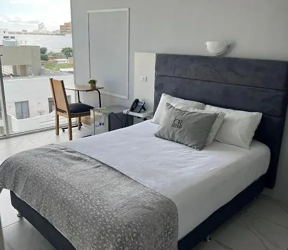 Hotel Or Suites