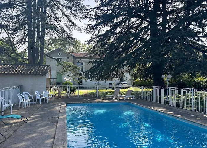 Le Parc aux Cedres