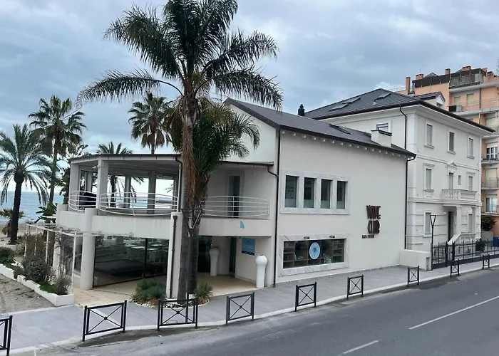 Hotel De La Plage