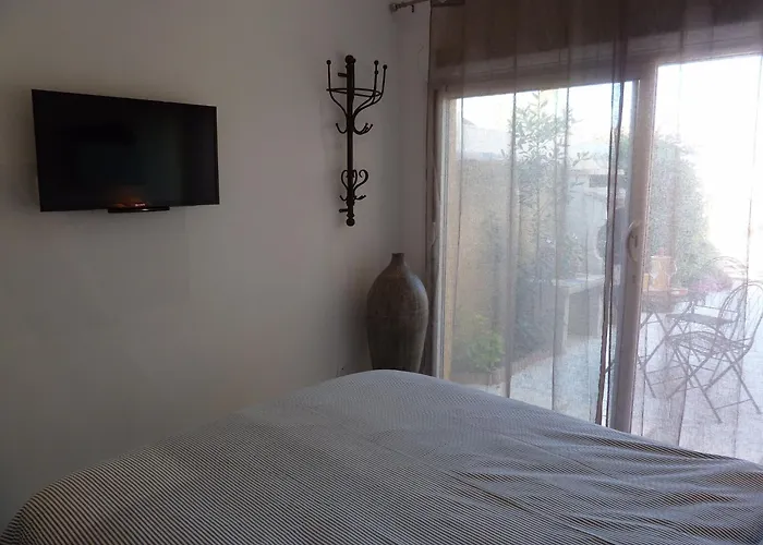 Les Chambres D'Hote De La Maison De France Mèze