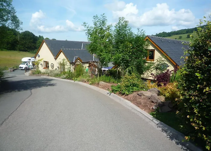 Castle Lodge - Brecon Beacons Accommodation