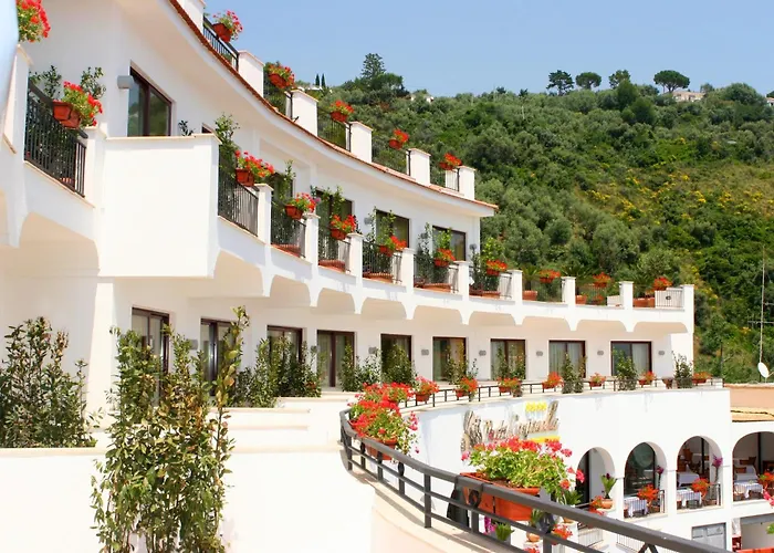 Punta Campanella Resort & Spa