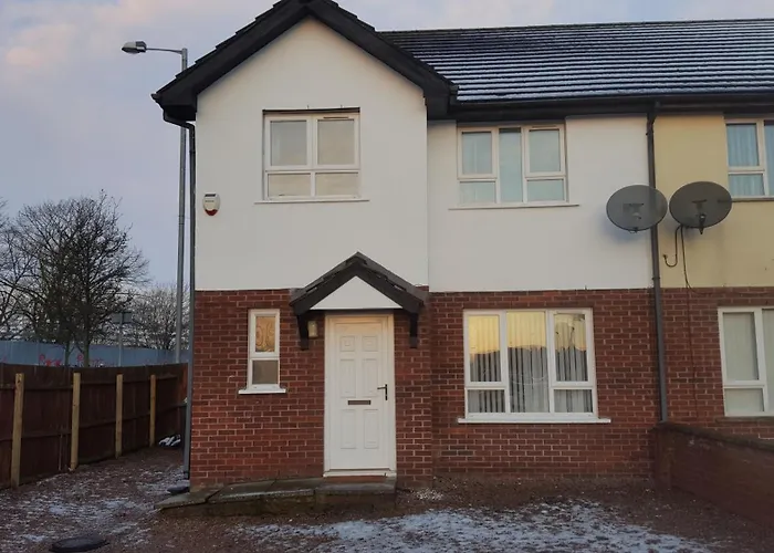 Lawnbrook Town House